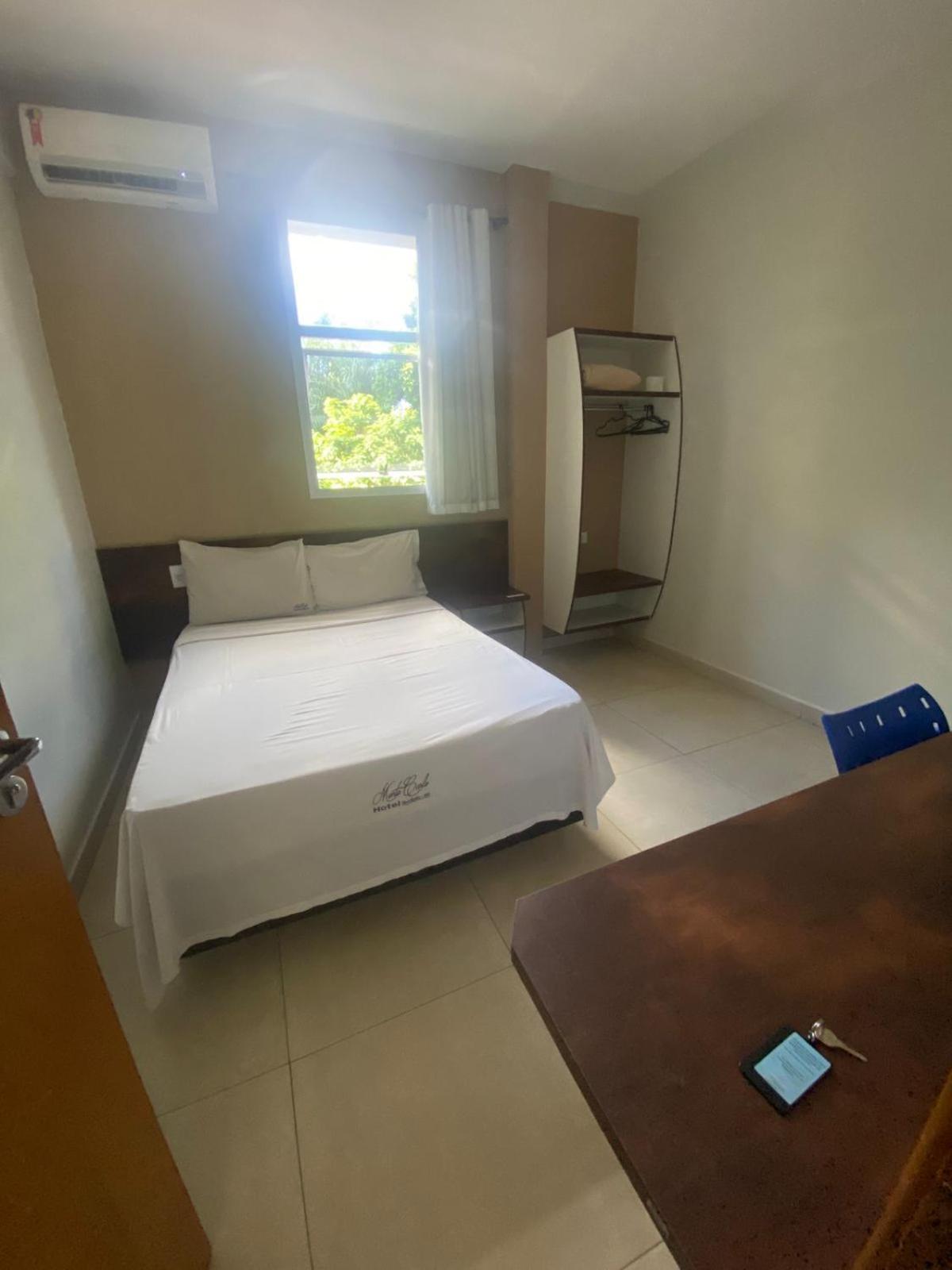 O Hotel Monte Carlo Uberlândia fica próximo aos hospitais Santa Catarina, Santa Clara, Santa Genoveva e várias clínicas médicas Exterior foto